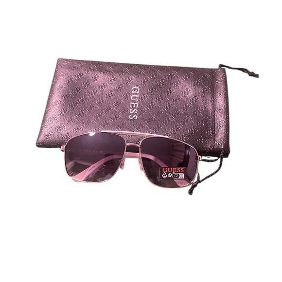 Guess black and white Aviator Sunglasses - Picture 1 of 2